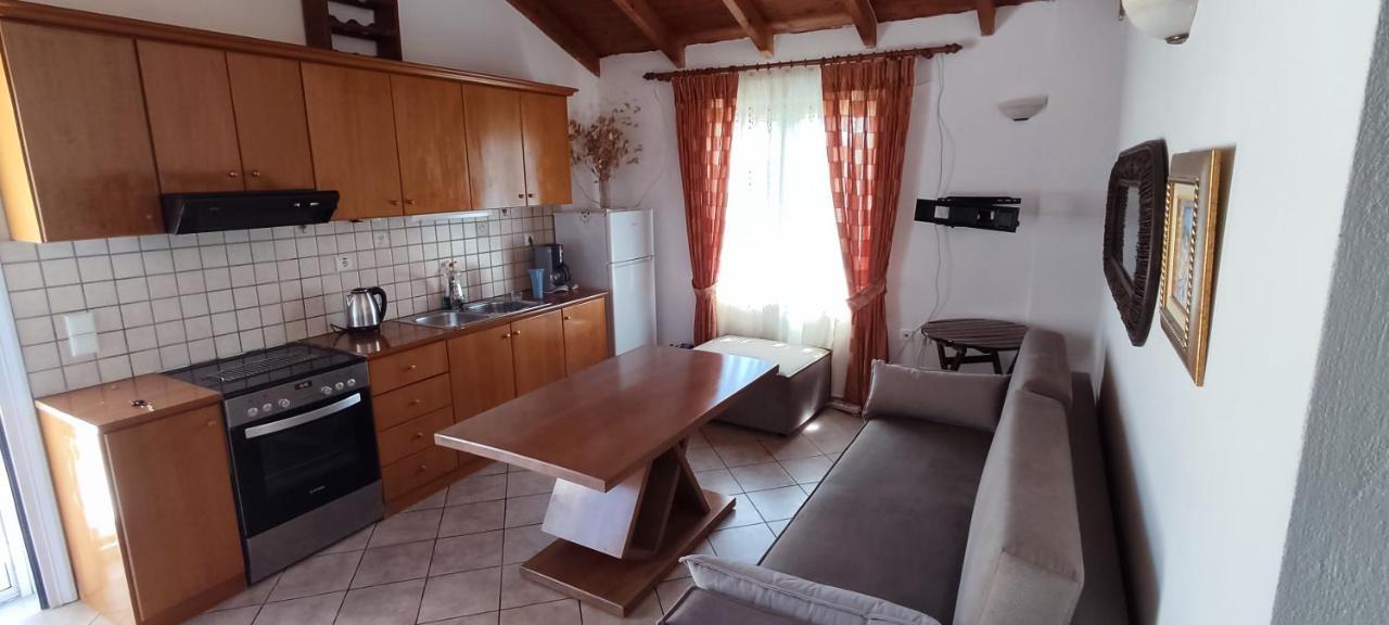 Lambrini Studios Parga Ruang foto